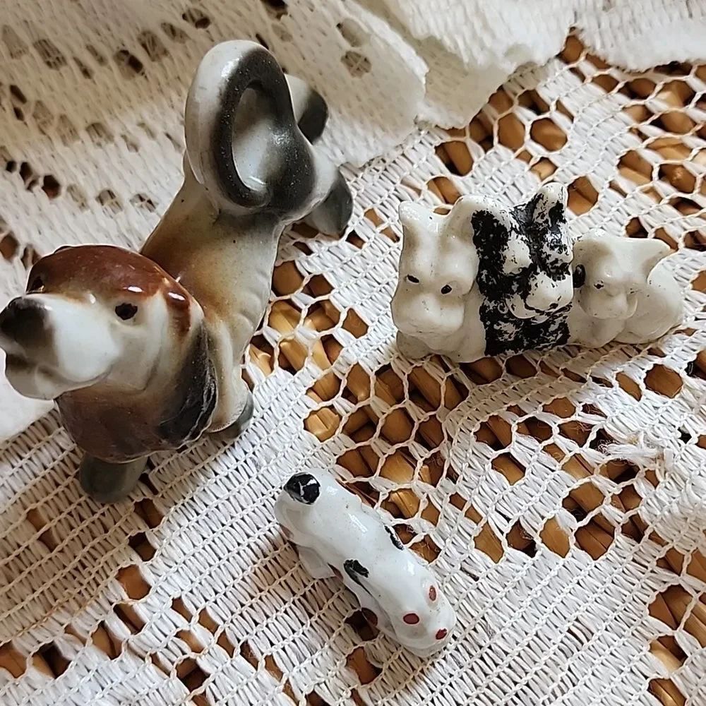 Vintage Dog Figurines - Picture 2 of 9